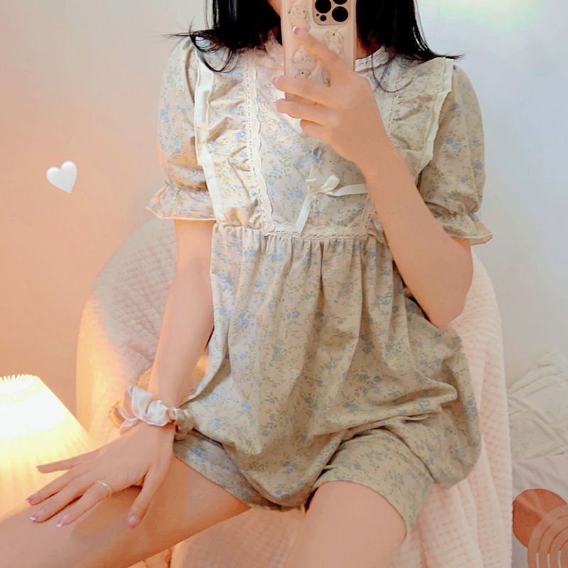 Women Minimalist Short Sleeve Top And Shorts Pajamas Set