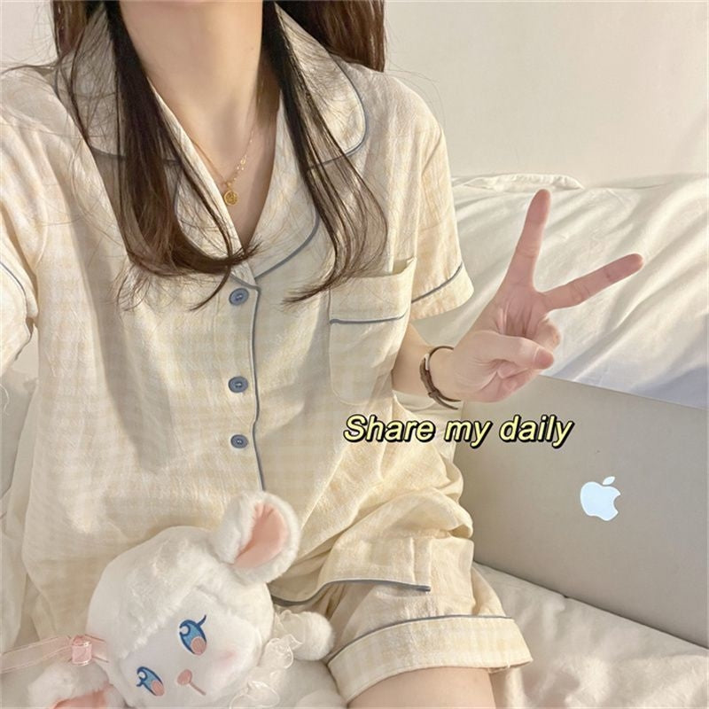 Women Minimalist Short Sleeve Top And Shorts Pajamas Set